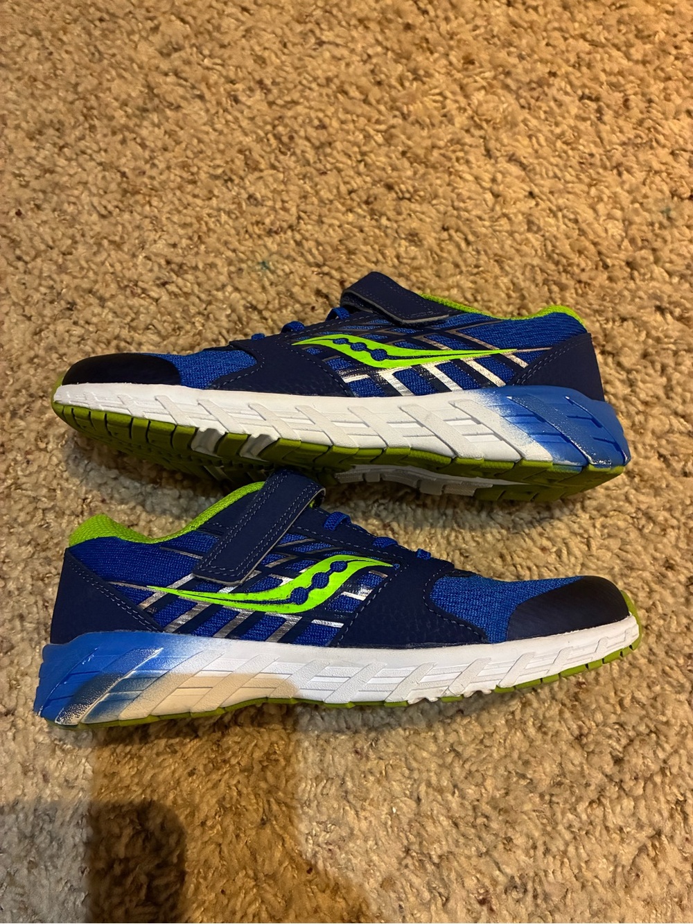 Saucony Kids' Blue & Green Athletic Shoes Velcro 3.5